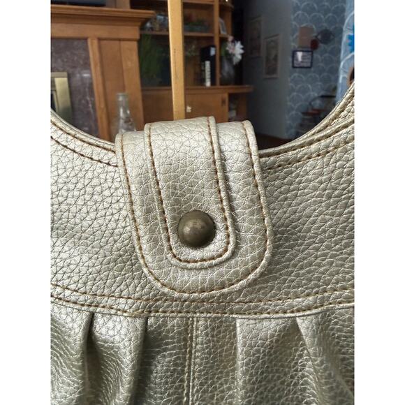 Limited Edition Gold Metalilic Xl Shoulder Bag - Picture 7 of 8